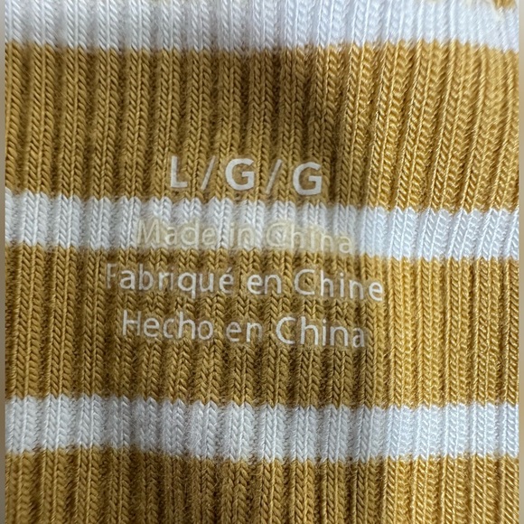 Mustard Yellow Striped Sleeveless Top Sz Large - Picture 5 of 6